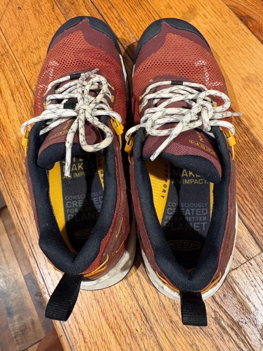 Women’s Keen Hiking Sneakers - Picture 2 of 4
